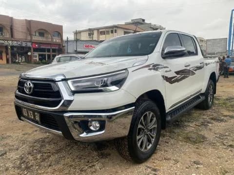 Toyota Hilux double cabine 4x4