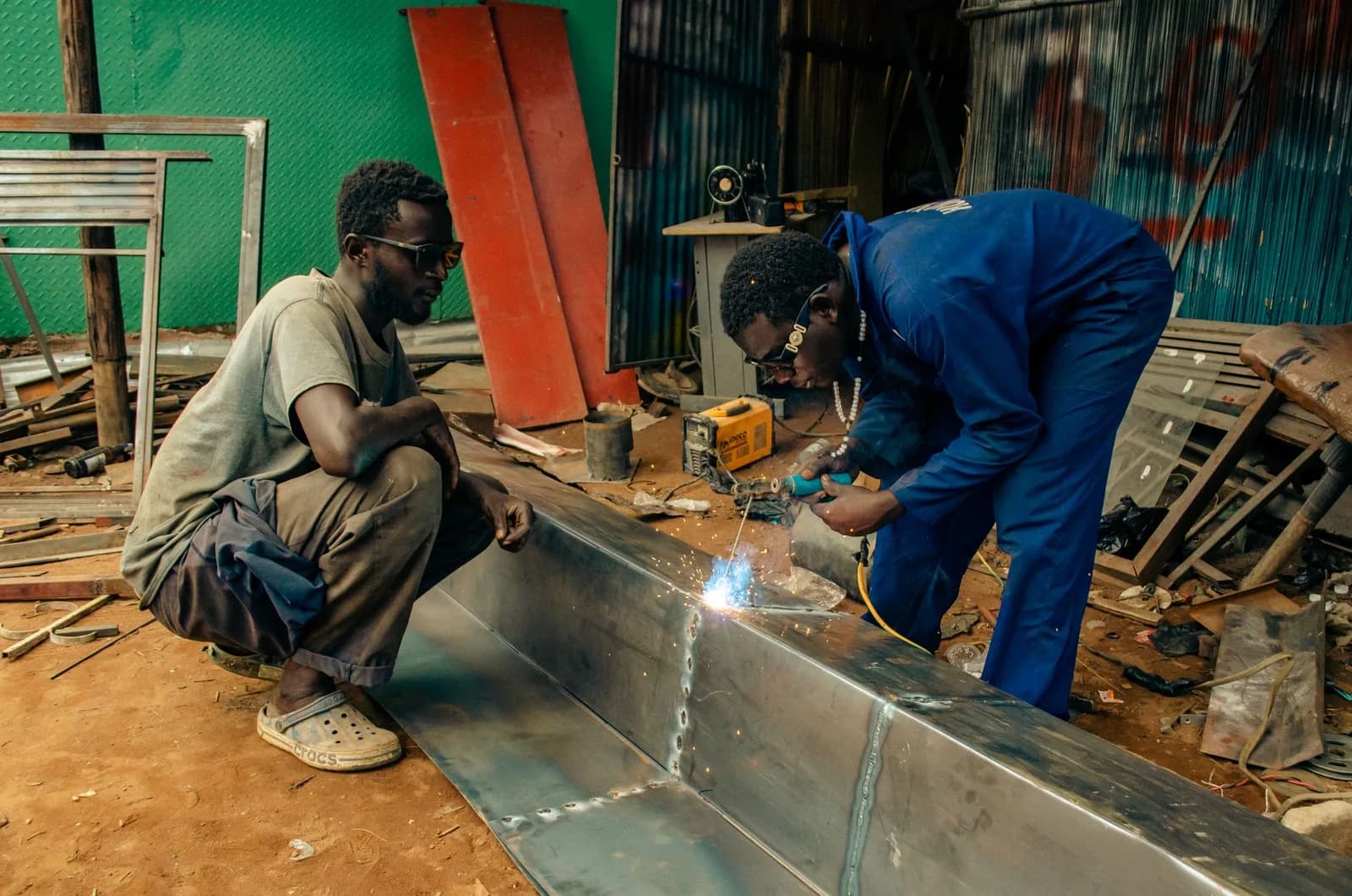 Maçons et manœuvres pour chantier